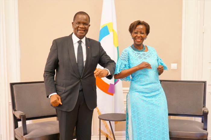 M. Amadou Soumahoro, avec Mme Louise Mushikiwabo